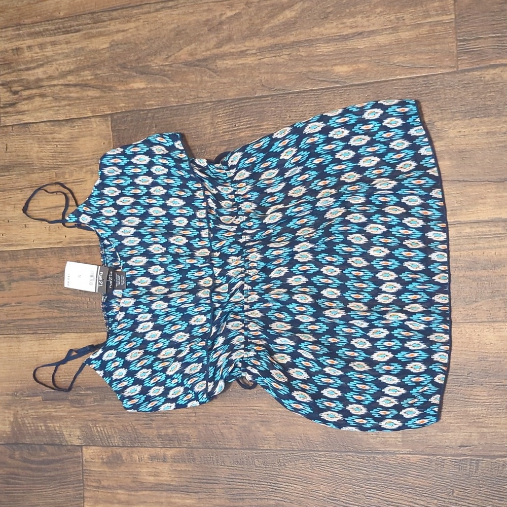 NWT - Rue21 womans small top